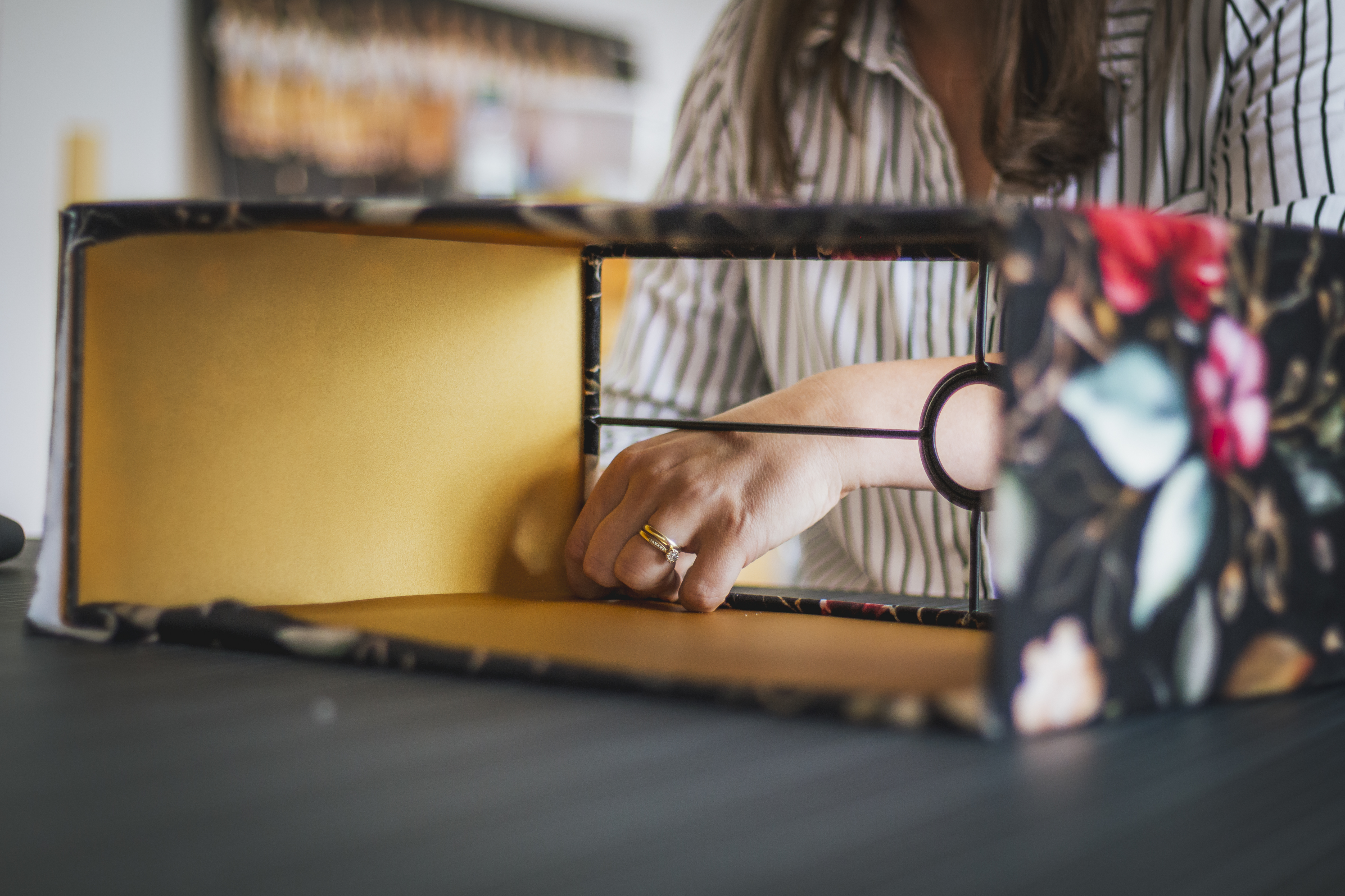 Druhá šanca pre svetlo: Umenie rekonštrukcie lampových tienidiel